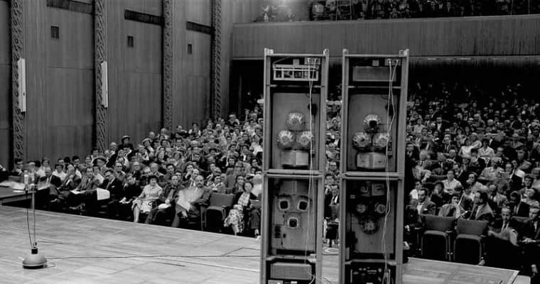 Karlheinz Stockhausen, Premier of GESANG DER JÜNGLINGE, 30 May 1956, WDR Cologne. © karlheinzstockhausen.org