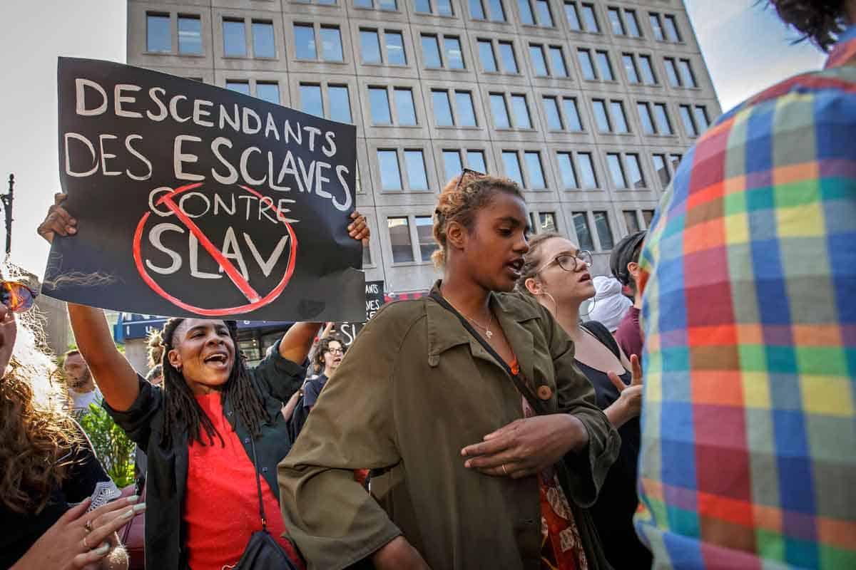 Proteste contro SLAV, regia di Robert Lepage, luglio 2018