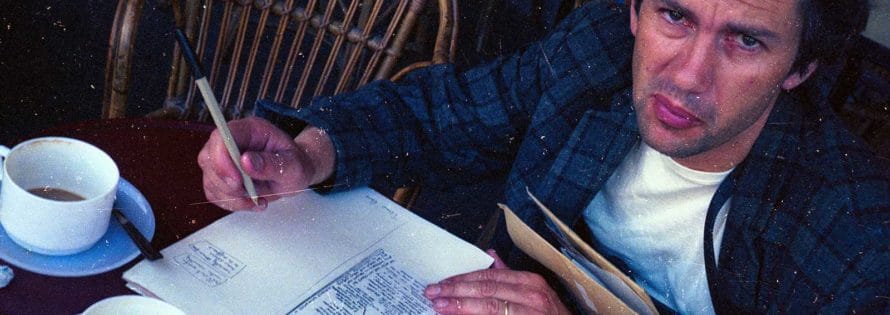 1975. Ben Vautier consulta la mappa di Edinburgh Arts 1975, Nizza. Courtesy of Demarco European Art Foundation & Demarco Digital Archive, University of Dundee.