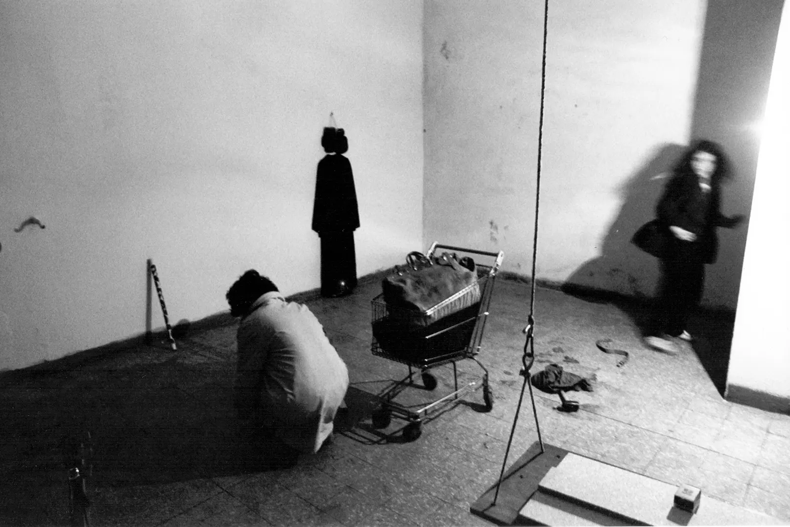 Ilona Granet (Disband), intervento sonoto, Sixto/Notes 1980. Courtesy Fondo Roberto Taroni, Milano.