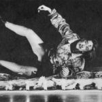 Nei leoni e nei lupi. Teatro Valdoca. 1997. Silvia Lodi. Foto di Claudio Longo.Pubblicata in S. Chinziari, P. Ruffini, 'Nuova scena Italiana', Castelvecchi, 2000.