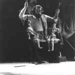 Mimmo Cuticchio. Visita guidata all’Opera dei Pupi. 1989. Mimmo Cuticchio in un momento dello spettacolo. © Foto di Salvo Rizzo.
